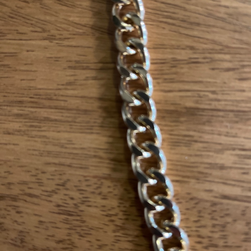 FREEDOM Sunflower Neckless - Picture 6 of 7
